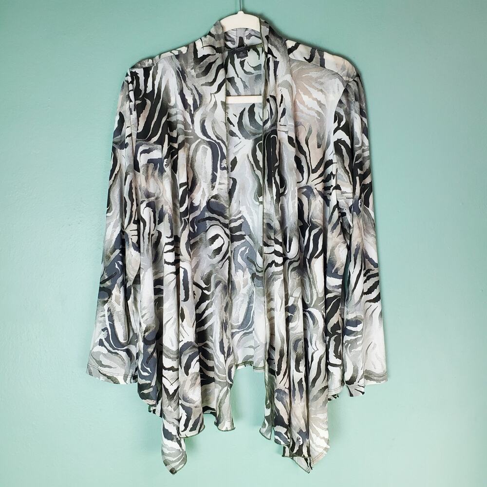 Chico's Travelers Cardigan Womens Size 2 Open Front Waterfall Animal Print